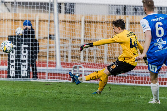 Örgrytes målvakt Hampus Gustafsson