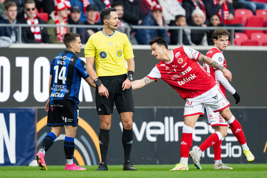 Sirius Leo Walta , Domare Adi Aganovic och Kalmars Melker