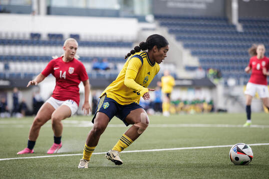 Evelina Duljan of Sweden
