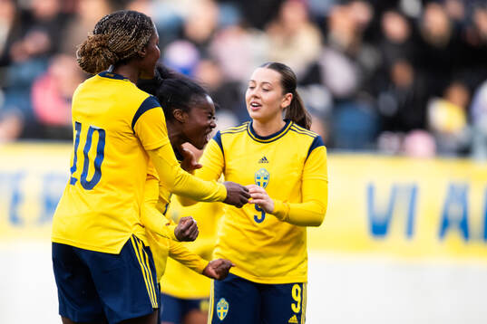 Monica Jusu Bah of Sweden celebrates