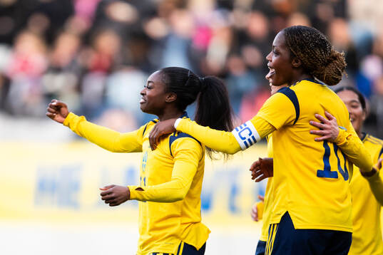 Monica Jusu Bah of Sweden celebrates