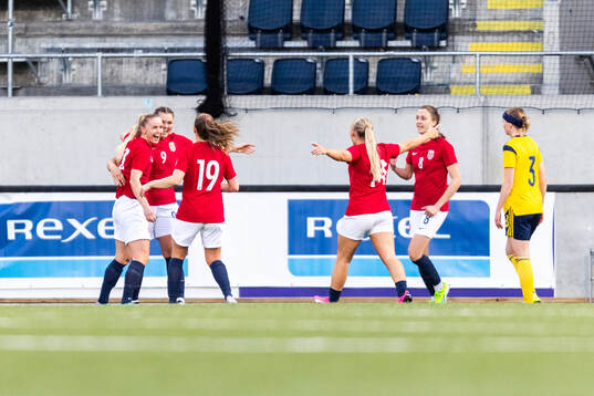Anna Jøsendal of Norway celebrates
