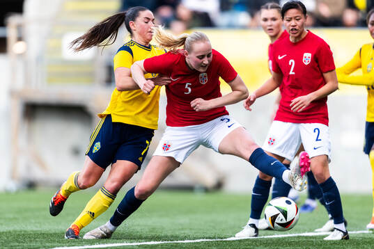 Emilia Pelgander of Sweden and Emilie Bragstad of Norway
