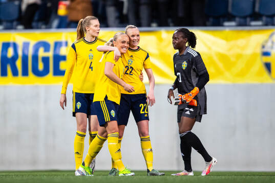 Alva Selerud and Emma Pennsäter of Sweden celebrate