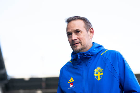 Head coach Martin Qwarmans Möller of Sweden
