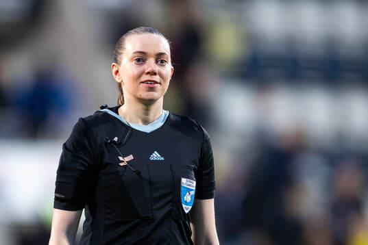 Assistant referee Elsa Wisting