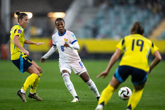 Grace Geyoro of France