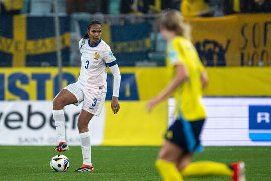 Wendie Renard of France