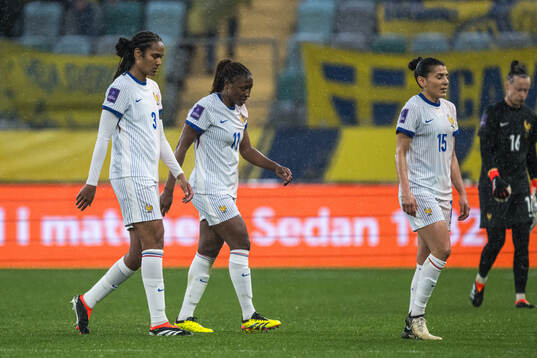 Wendie Renard, Kadidiatou Diani and Kenza Dali of France