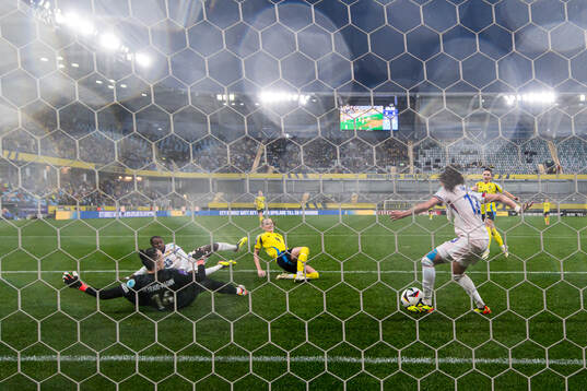 A shot from Kosovare Asllani of Sweden is saved by Selma
