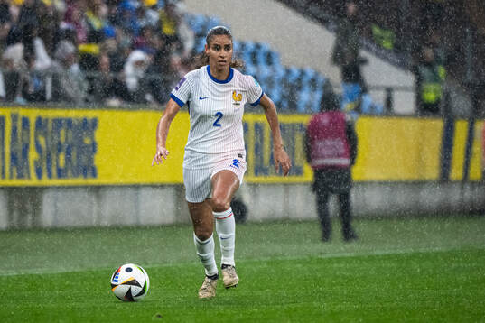 Maelle Lakrar of France