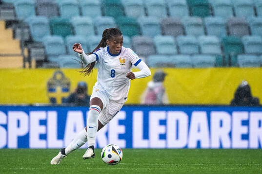 Grace Geyoro of France