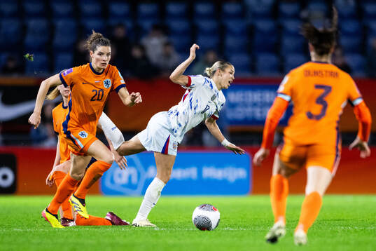 Dominique Janssen of Netherlands and Celin Bizet Ildhusøy