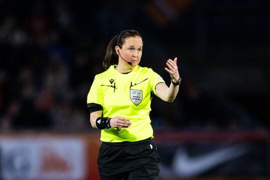 Referee Cheryl Foster