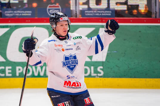 Karlskogas Jesper Norbäck jublar