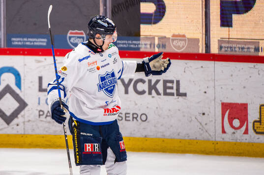 Karlskogas Eskild Bakke Olsen reagerar
