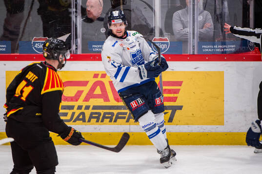 Karlskogas Hampus Plato jublar