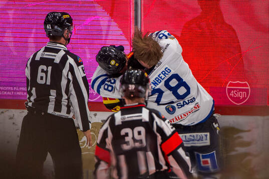 Brynäs Noel Nordh och Karlskogas Otto Stenberg