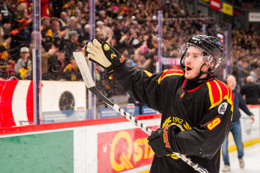 Brynäs Tyler Kelleher jublar
