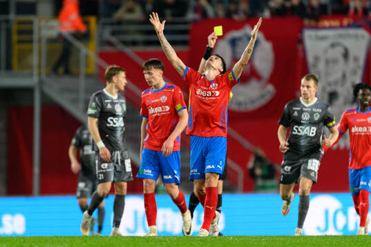 Helsingborgs Jon Birkfeldt reagerar