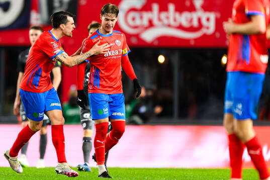 Helsingborgs Jon Birkfeldt och Taylor Silverholt jublar
