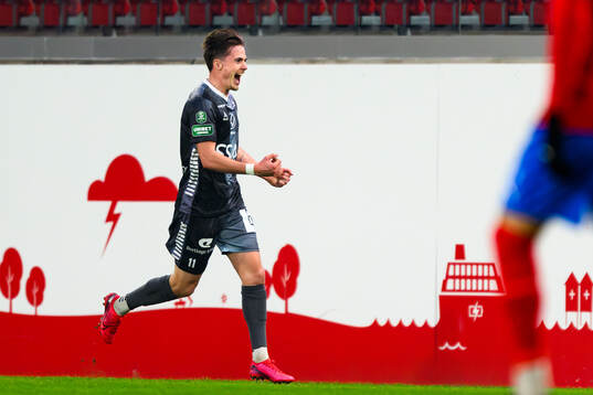 Brages Johan Arvidsson jublar