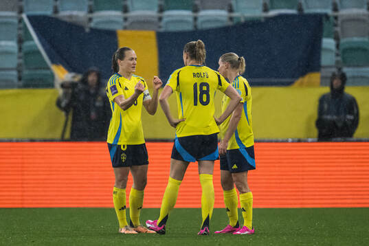 Magdalena Eriksson, Fridolina Rolfö, and Jonna Andersson