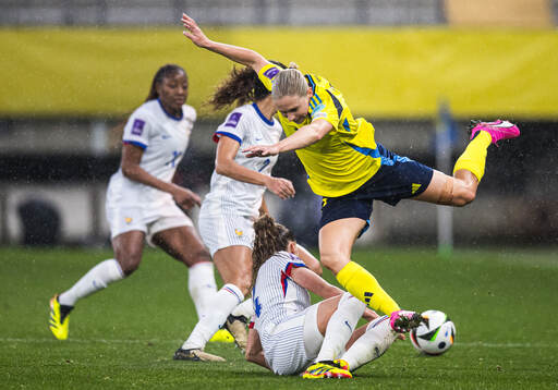Sandie Toletti of France and Jonna Andersson of Sweden