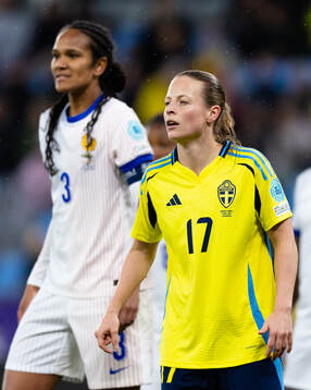 Wendie Renard of France and Anna Anvegård of Sweden