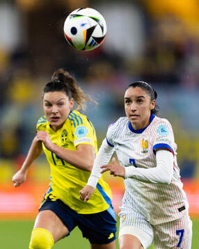 Johanna Rytting Kaneryd of Sweden and Sakina Karchaoui of