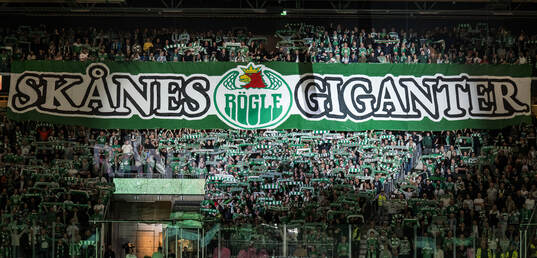 Rögles supportrar med tifo