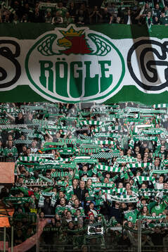 Rögles supportrar med tifo