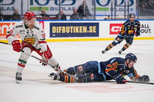 Moras Kristoffer Gunnarsson och Djurgårdens David Blomgren