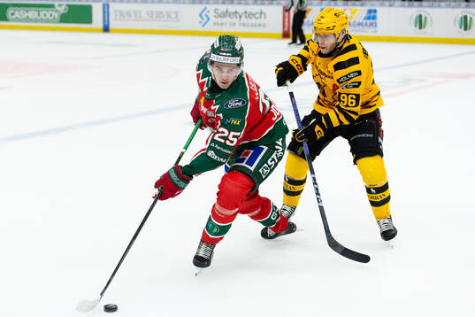Frölundas Pontus Johansson och Skellefteås Rickard Hugg