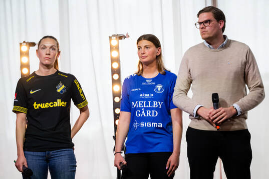AIKs Jennie Nordin, Saga Ollerstam och Joakim Felldin,
