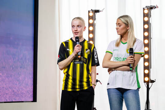 Anna Sandberg, Häcken, och Alice Carlsson, Hammarby