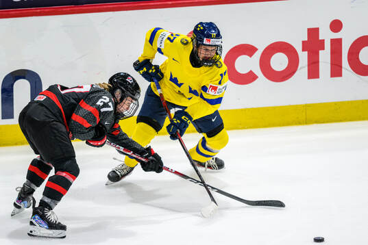 Emma Maltais of Canada and Sofie Lundin of Sweden