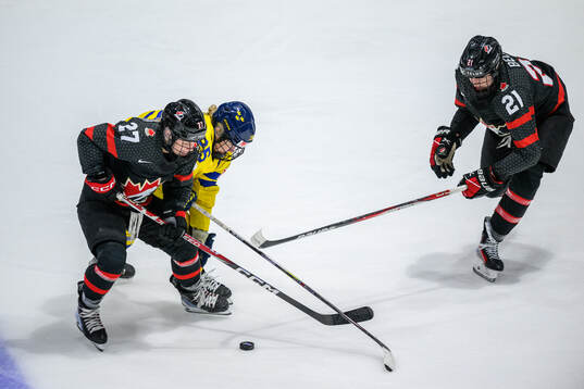 Emma Maltais of Canada, Lina Ljungblom of Sweden and Ashton