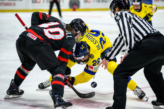 Blayre Turnbull of Canada and Hanna Olsson of Sweden
