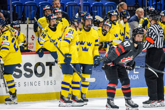 Lova Blom and Thea Johansson of Sweden