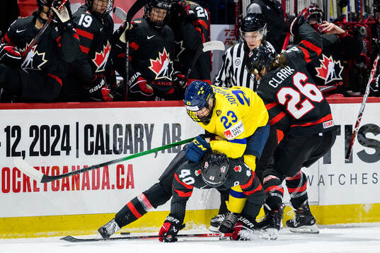 Blayre Turnbull of Canada, Thea Johansson of Sweden and