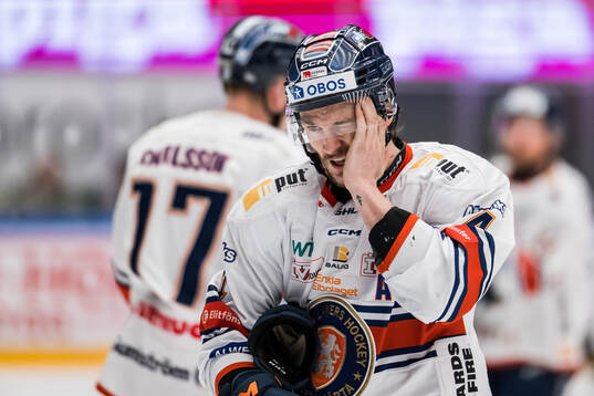 Växjös Keegan Lowe deppar