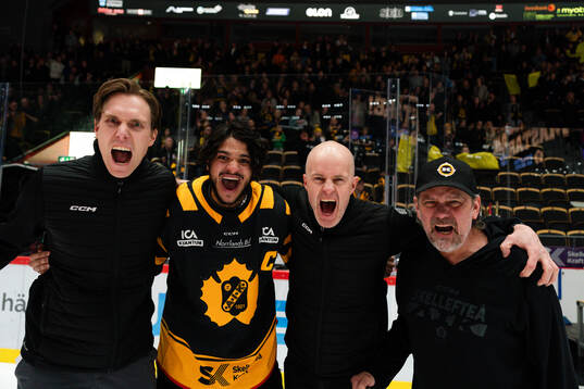 Skellefteås tränare Joel Rönnmark , Amill Andersson ,
