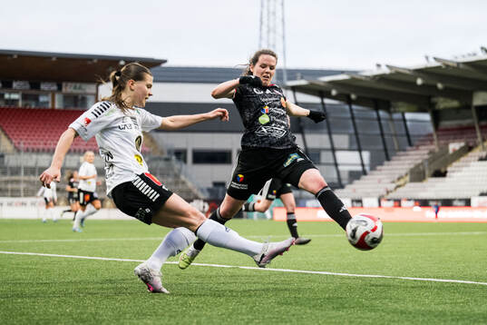 Örebros Cornelia Karlsson och Lidköpings Ida Ahlbom