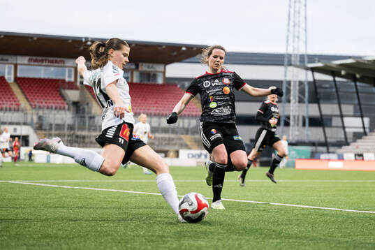 Örebros Cornelia Karlsson och Lidköpings Ida Ahlbom