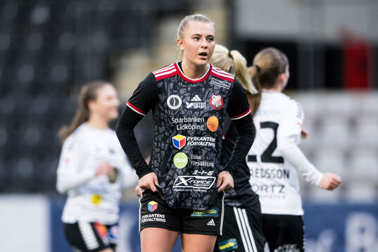 Lidköpings Venla Lindfors deppar
