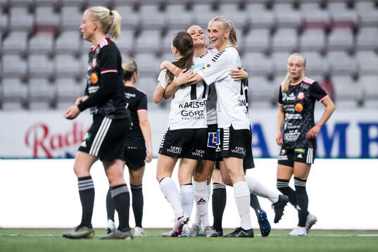 Örebros Cornelia Karlsson, Agnes Andersson och Ella