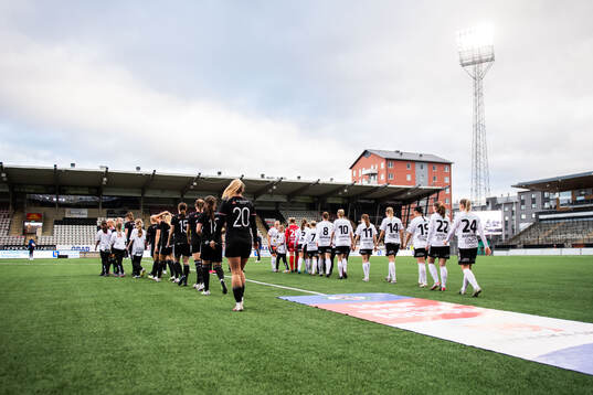 Lidköpings spelare och Örebros spelare