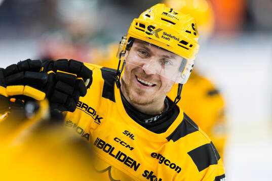 Skellefteås Pär Lindholm jublar