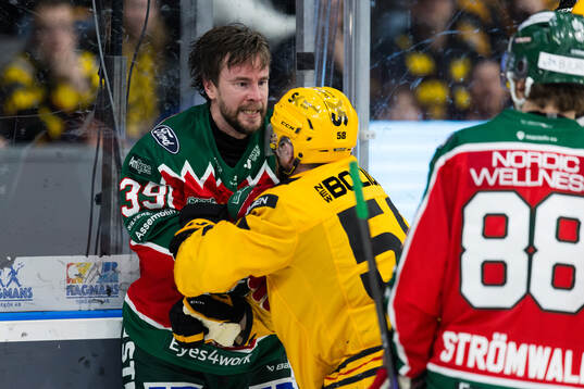 Frölundas Mikael Ruohomaa och Skellefteås Oskar Nilsson